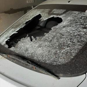 Разбитое заднее стекло на Лада Гранта